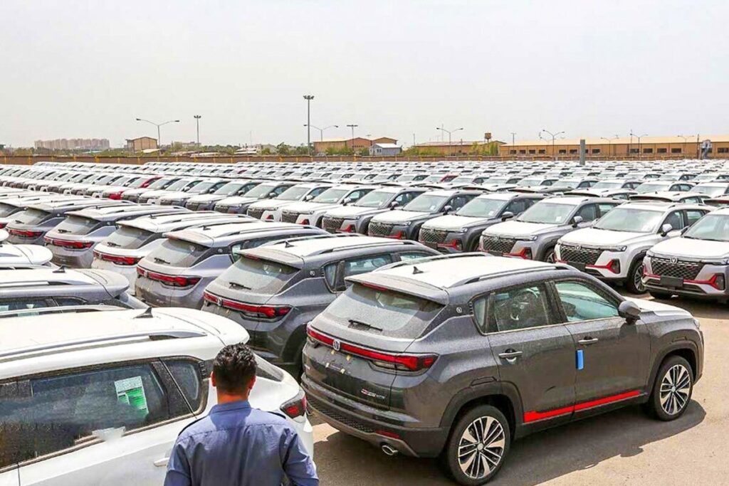 واردات خودرو و تلفن همراه مشمول دریافت ضمانت‌نامه بانکی در گمرک شد
