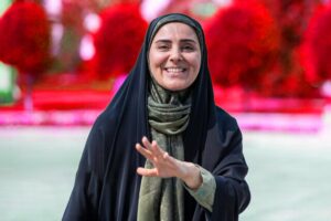 رئیس اطلاع رسانی دولت : تمام قد مخصوصا از فرزانه صادق حمایت می‌کنیم